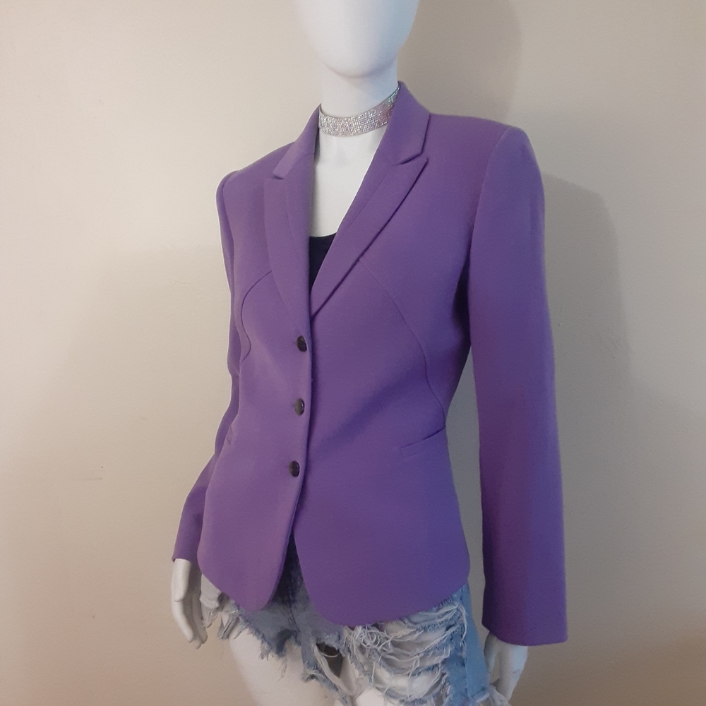 TAHARI Lavendar 3 Button Blazer Jacket